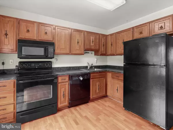 Laurel, MD 20707,7677 E ARBORY CT #231