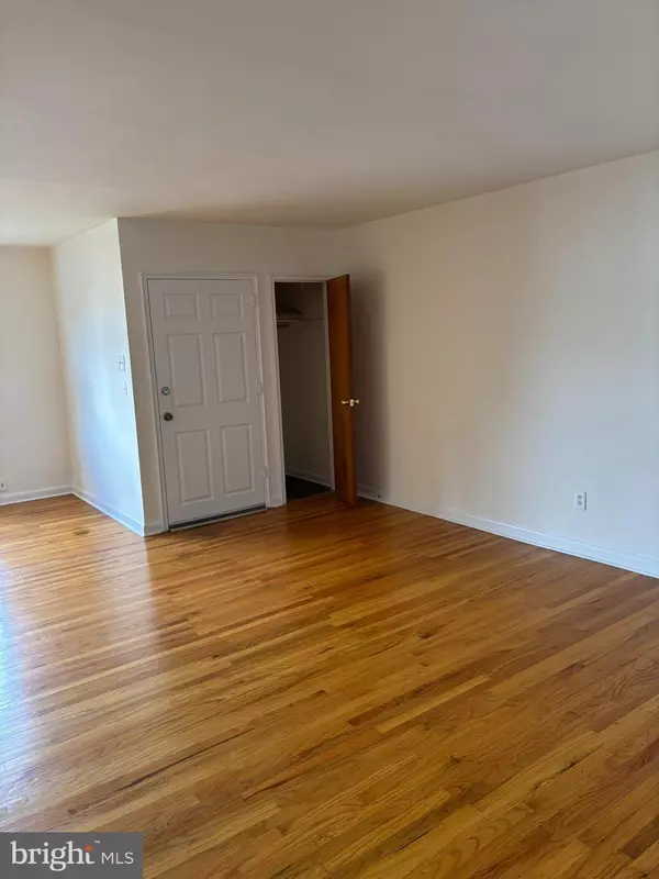 Philadelphia, PA 19131,2606 W MIMI CIR #2ND FLOOR