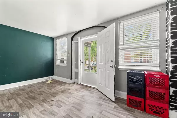 Camden, NJ 08104,3079 ALABAMA RD