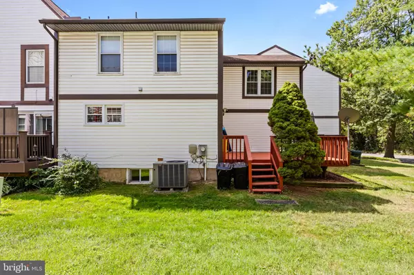 Glen Burnie, MD 21061,284 OAKWOOD VILLAGE CT