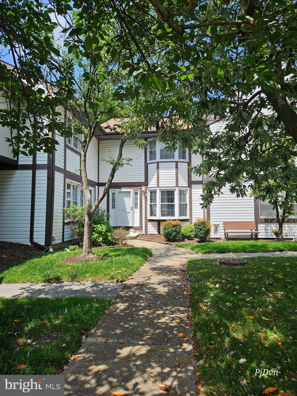 Glen Burnie, MD 21061,284 OAKWOOD VILLAGE CT