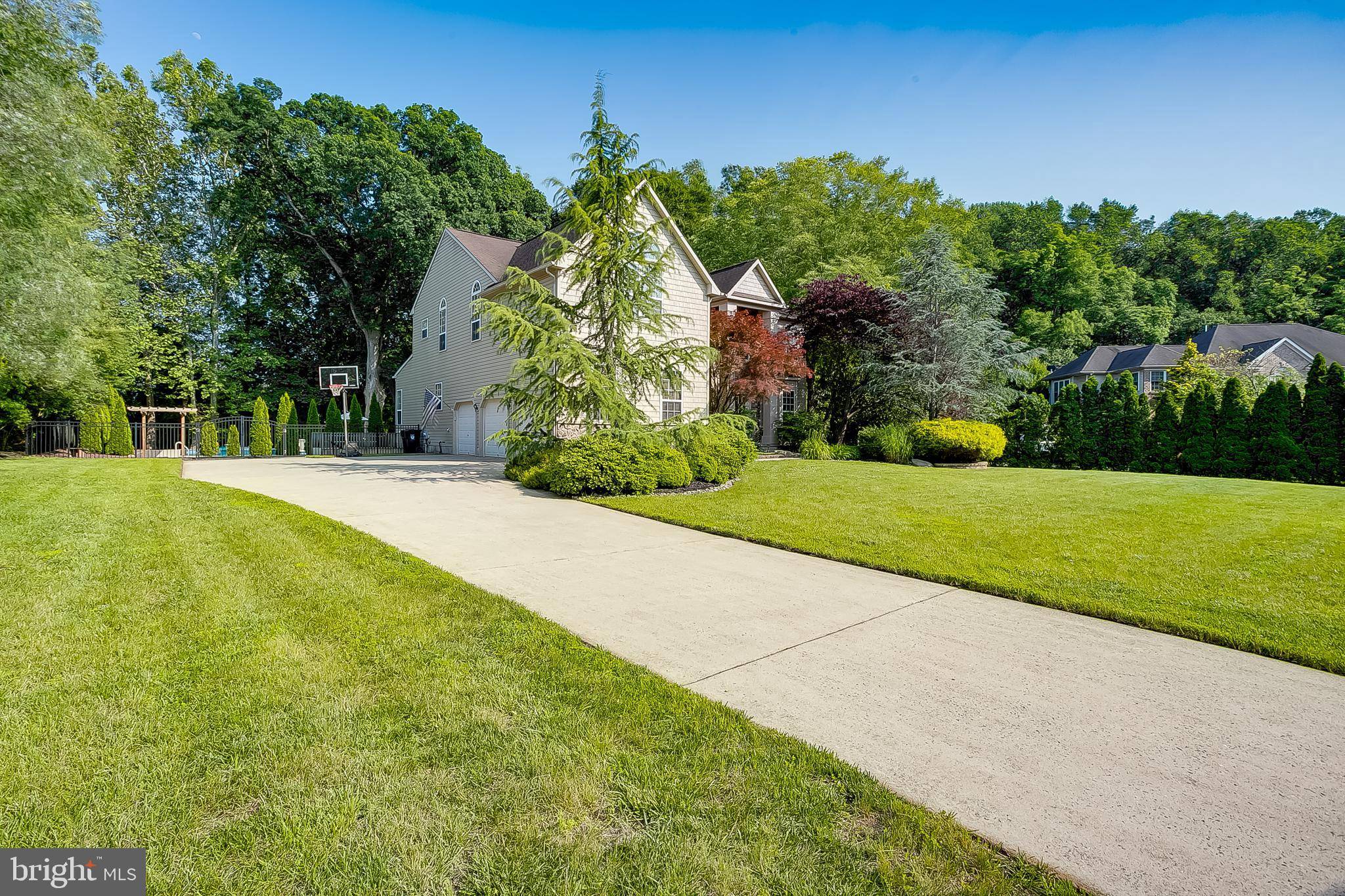 Mullica Hill, NJ 08062,105 HICKORY CT