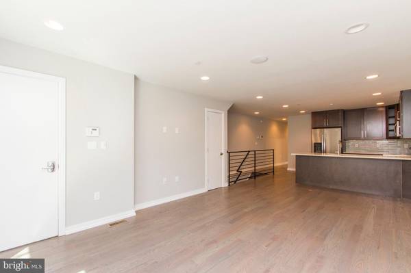 Philadelphia, PA 19146,2103 CHRISTIAN ST #A