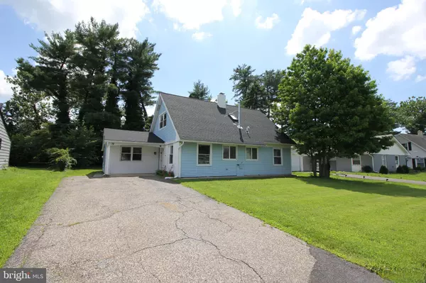 Willingboro, NJ 08046,28 BAYBERRY LN