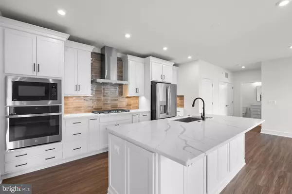 Ashburn, VA 20148,23640 BOLTON CRESCENT TER #13-304