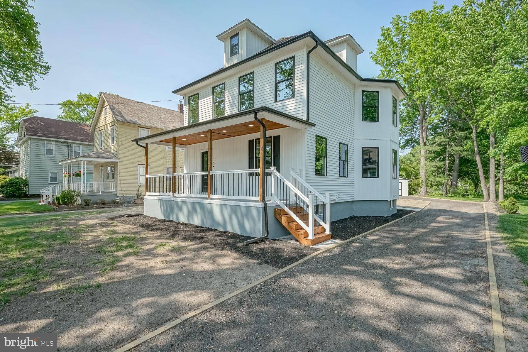 327 S 3RD ST, Hammonton, NJ 08037