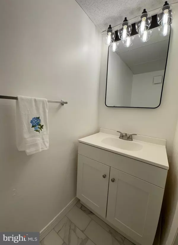 Downingtown, PA 19335,166 CHESTER CT