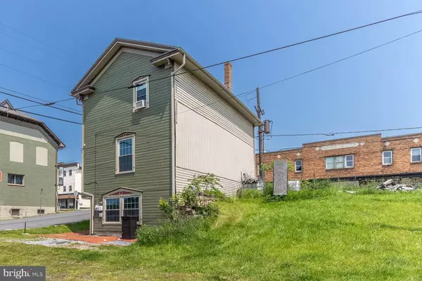 Houtzdale, PA 16651,627 HANNAH ST