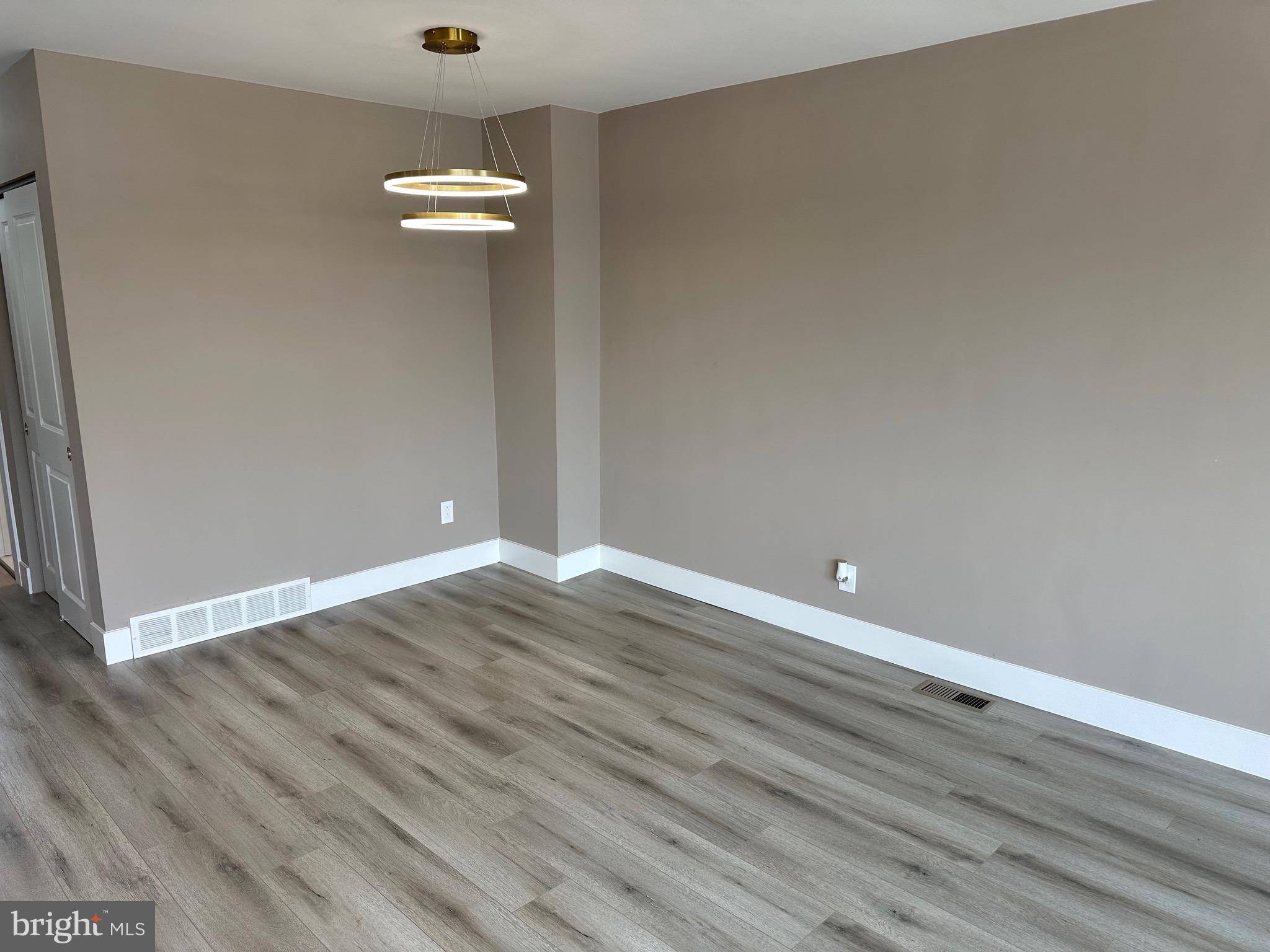 Philadelphia, PA 19114,3314 ELLISTON CIR