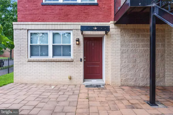 Washington, DC 20002,400 21ST ST NE #1