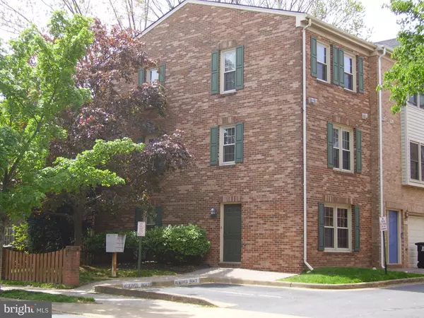 1804-F 9TH ST S #F, Arlington, VA 22204