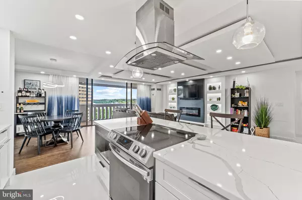 Alexandria, VA 22304,6101 EDSALL RD #1111