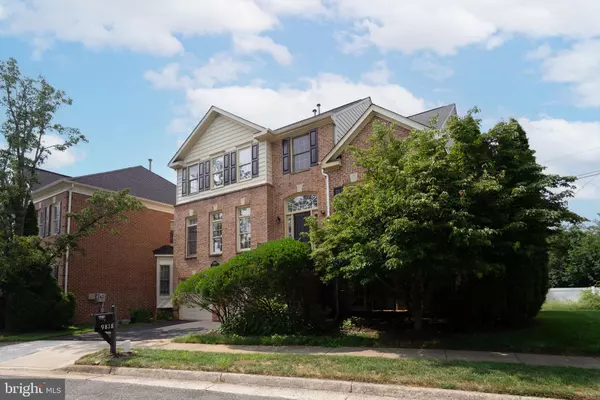 Vienna, VA 22181,9818 FOX REST LN
