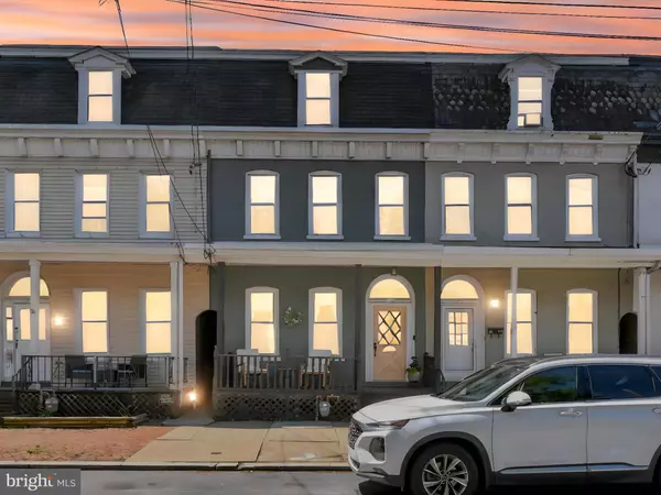 Lancaster, PA 17602,142 E NEW ST