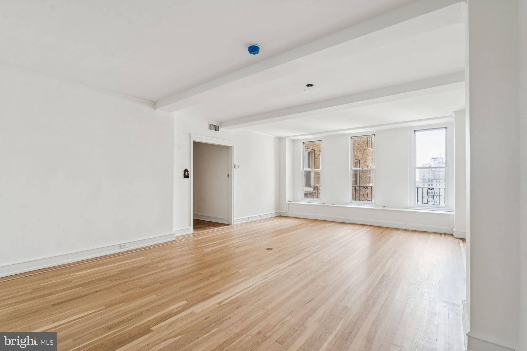 Philadelphia, PA 19103,1901 WALNUT ST #16E