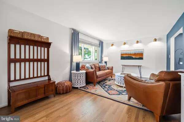 Fairfax, VA 22032,5322 STONINGTON DR