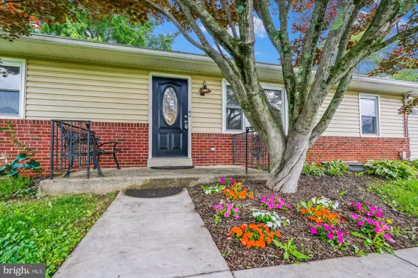 Damascus, MD 20872,26832 HOWARD CHAPEL DR