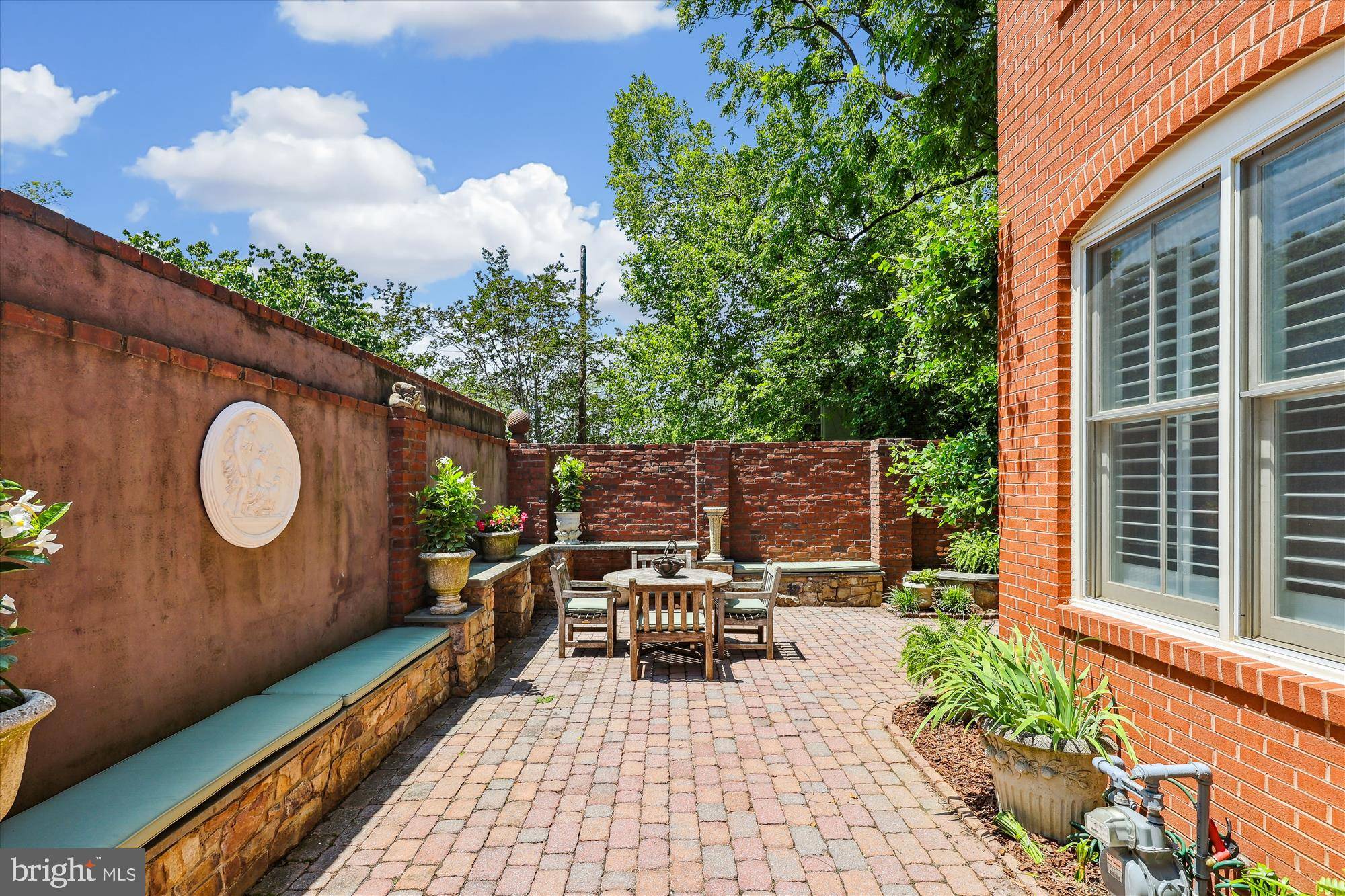 Alexandria, VA 22314,318 N FAIRFAX ST