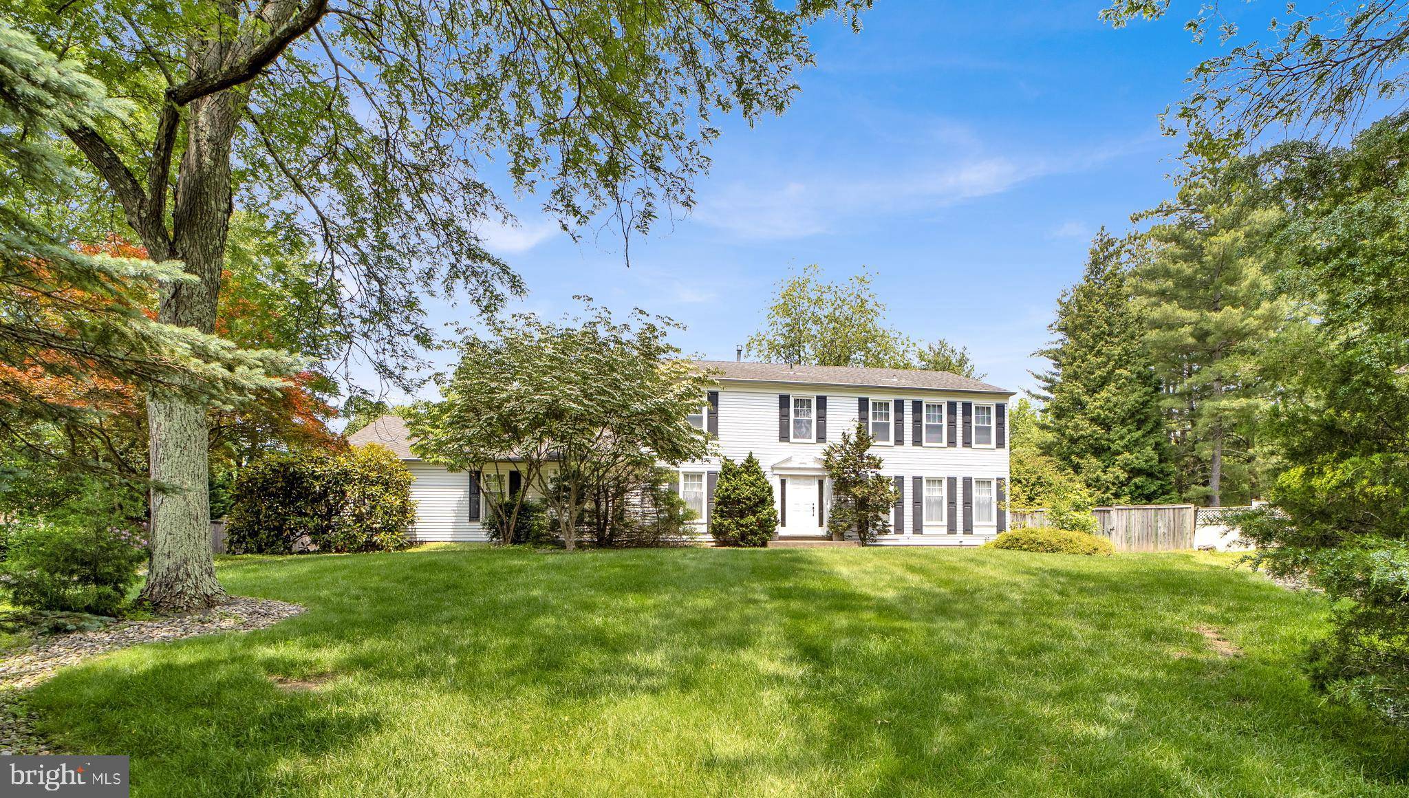 Trenton, NJ 08648,8 KNOX CT