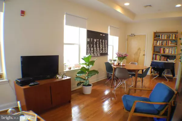 Philadelphia, PA 19146,1841 BAINBRIDGE ST #2