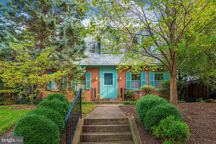 318 W COLLEGE TER, Frederick, MD 21701