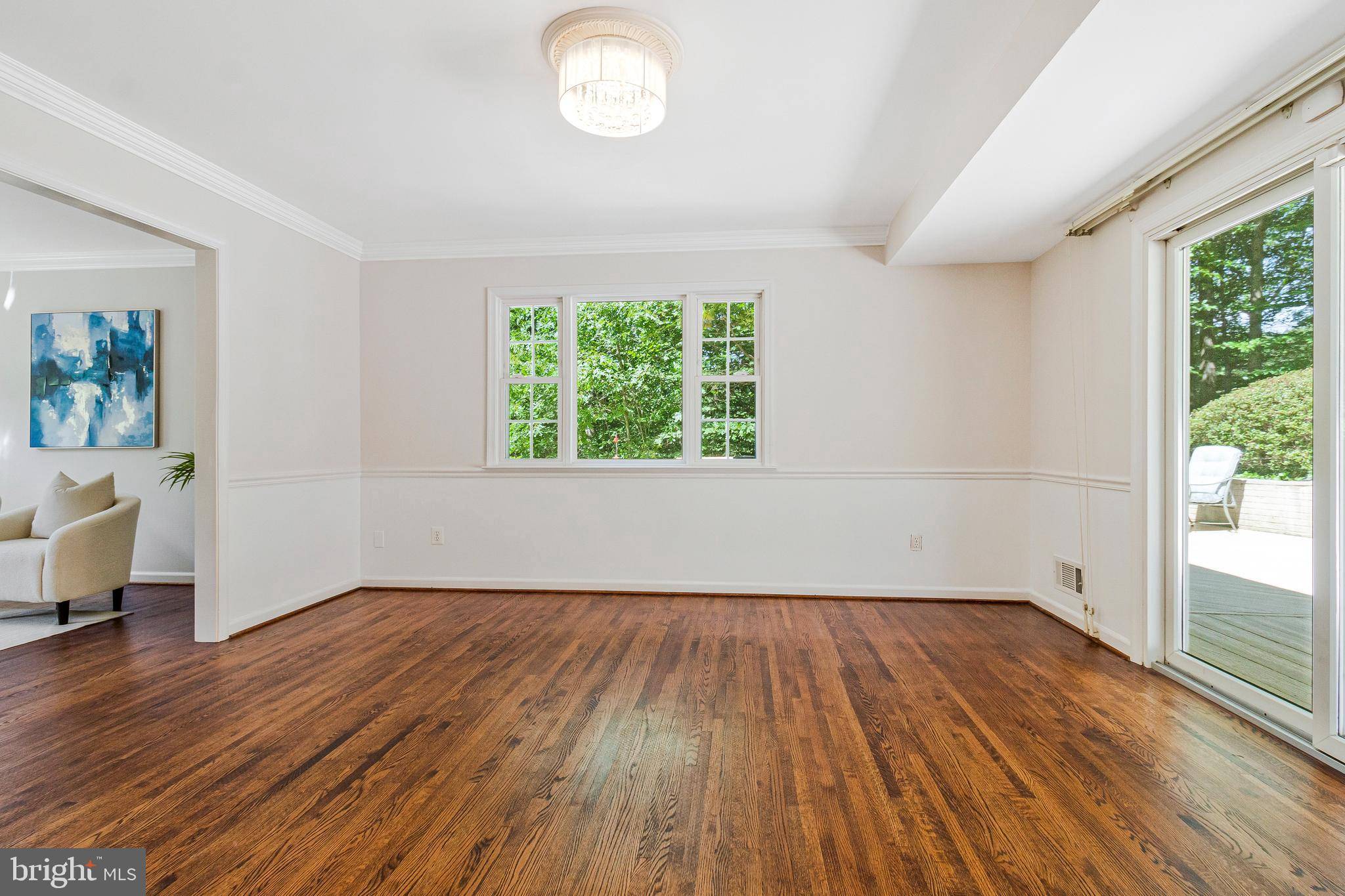Alexandria, VA 22312,1519 N CHAMBLISS ST