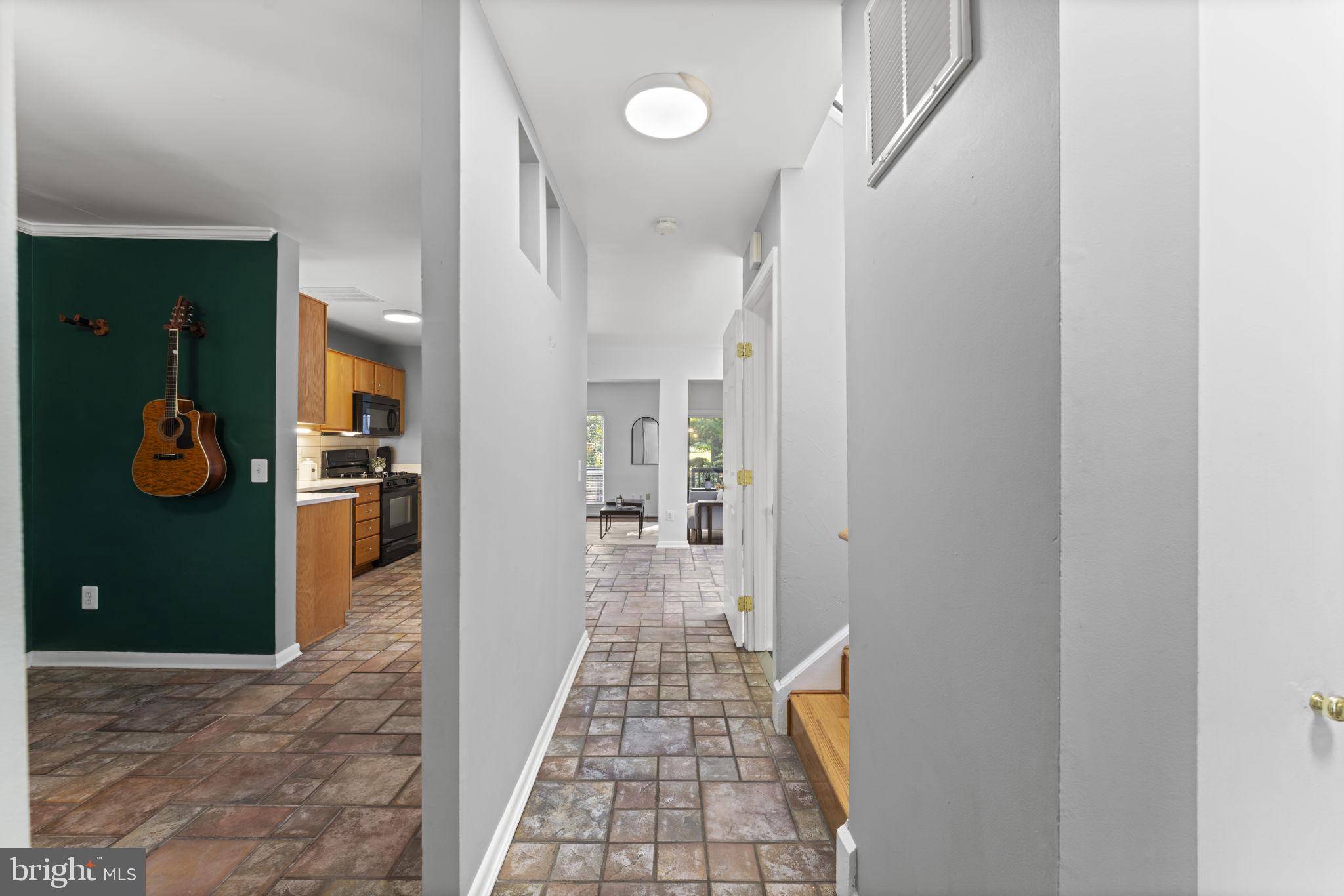 Reston, VA 20191,11866 S LAKES CT