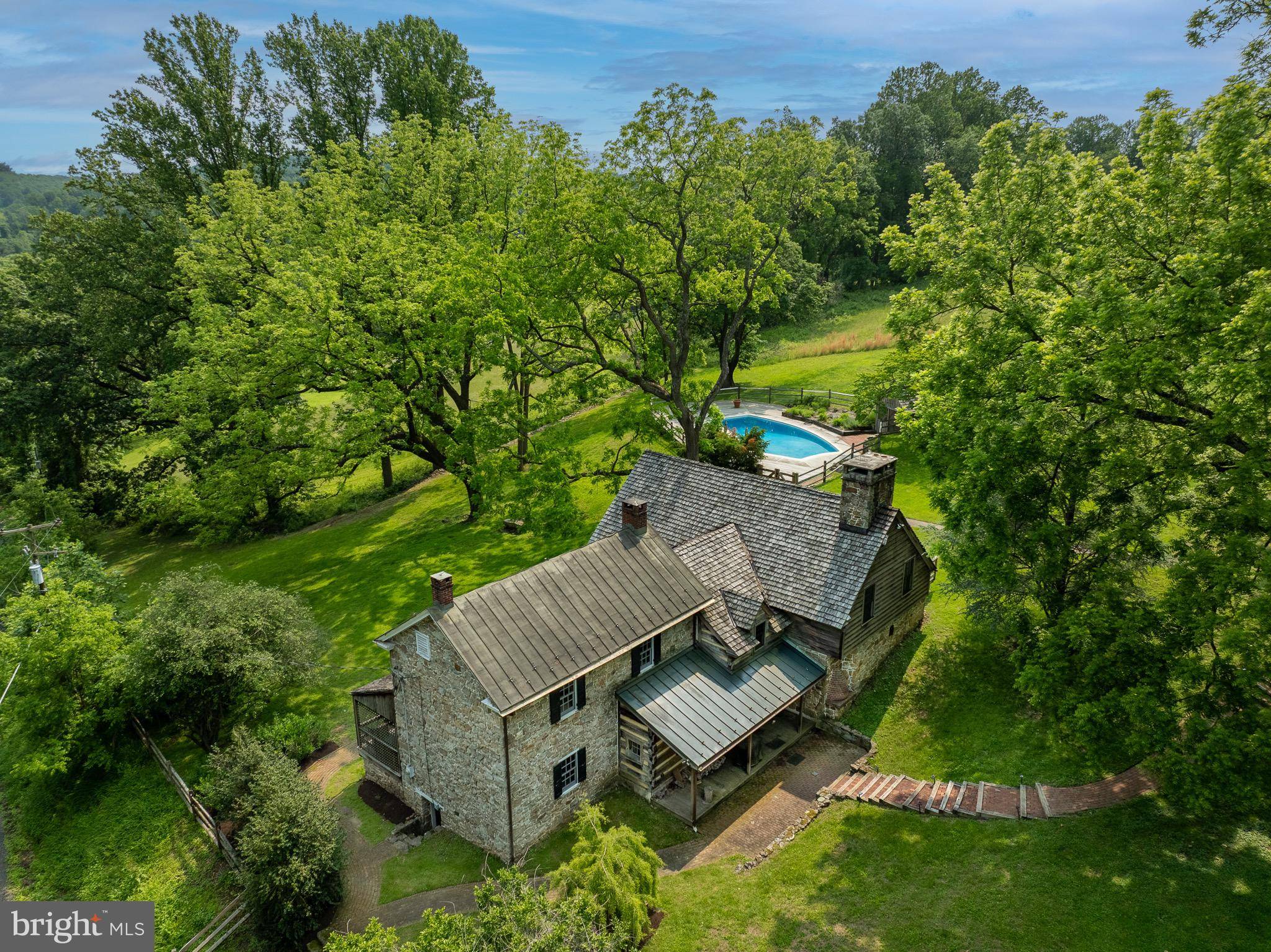880 COUNTY PARK RD, Pottstown, PA 19465