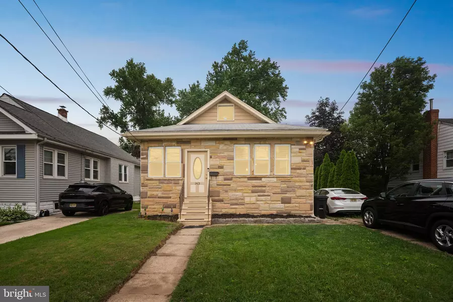 143 MANOR AVE, Collingswood, NJ 08107