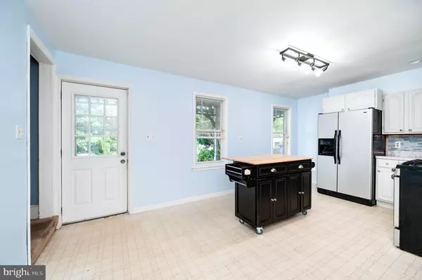 Shillington, PA 19607,467 S WYOMISSING AVE