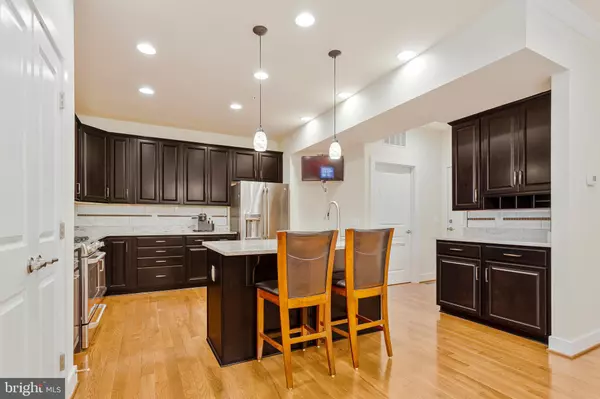 Laurel, MD 20723,9726 KNOWLEDGE DR