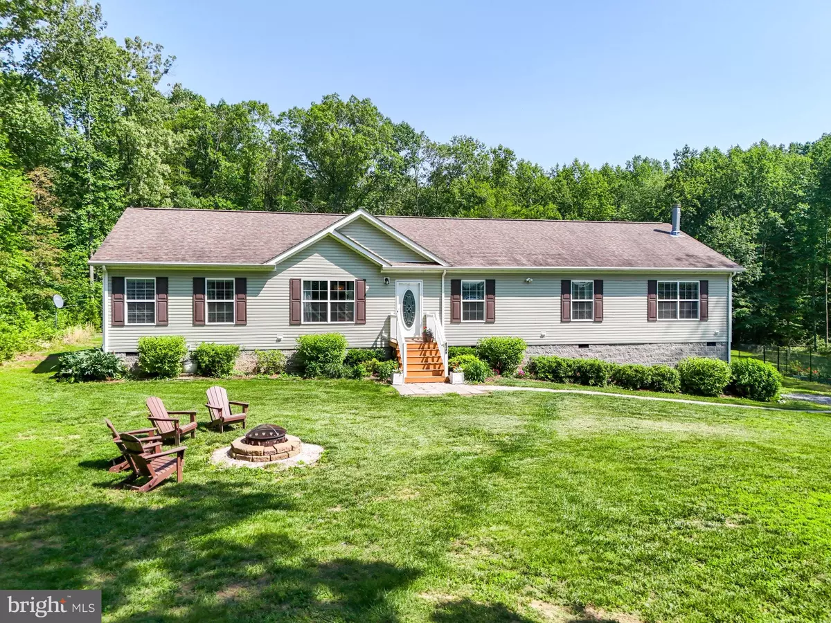 Warrenton, VA 20187,8349 SQUIRES LN