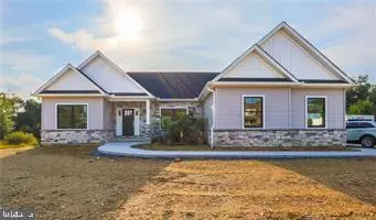 Walnutport, PA 18088,448 LONG LN