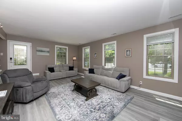 Medford, NJ 08055,36 BRETSHIRE CT