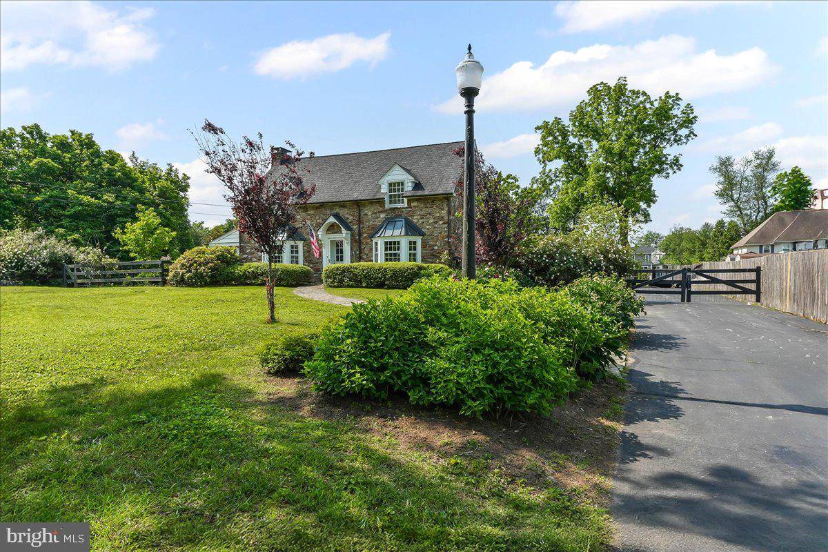 Coatesville, PA 19320,2700 STRASBURG RD