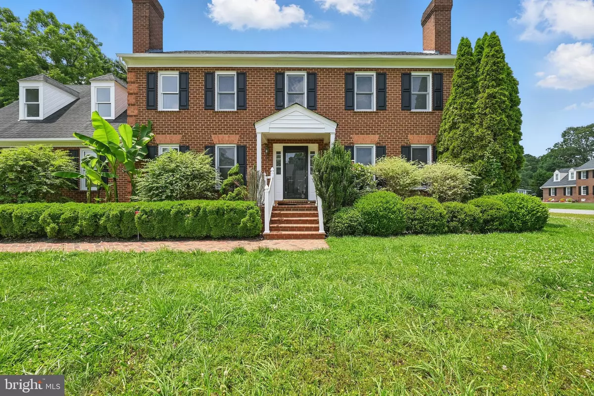 North Chesterfield, VA 23224,5800 COUNTRY MANOR WAY