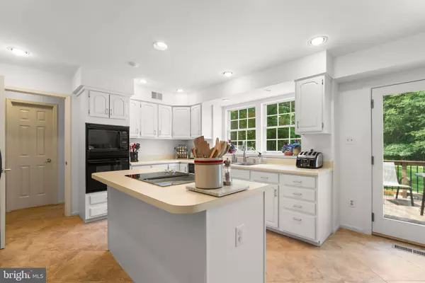 Gaithersburg, MD 20882,6445 STREAM VALLEY WAY