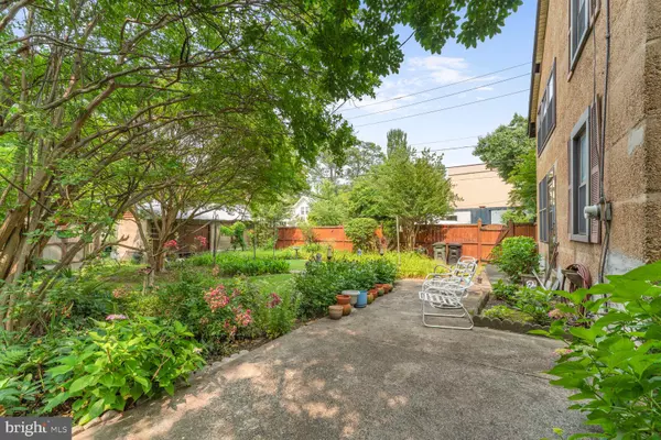 Arlington, VA 22202,801 23RD ST S