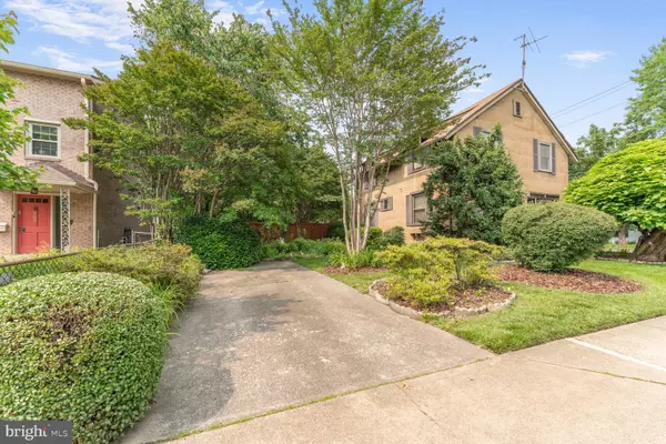 Arlington, VA 22202,801 23RD ST S