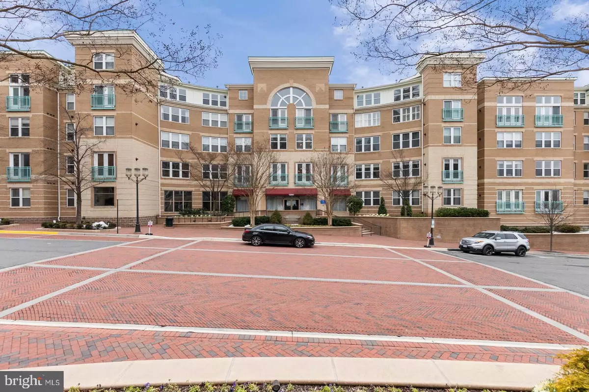 Reston, VA 20190,12001 MARKET ST #257