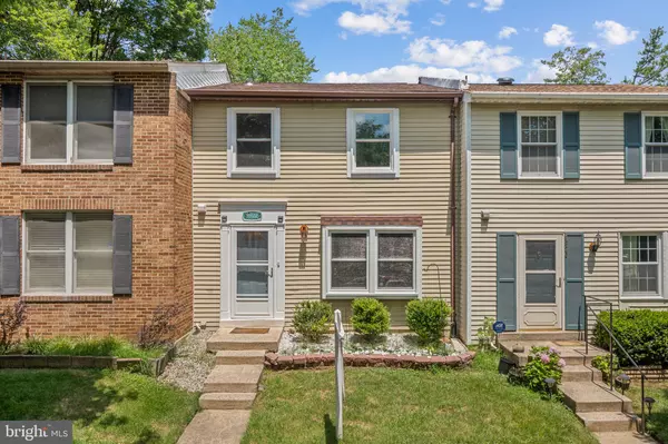 Vienna, VA 22181,9922 OAKDALE WOODS CT
