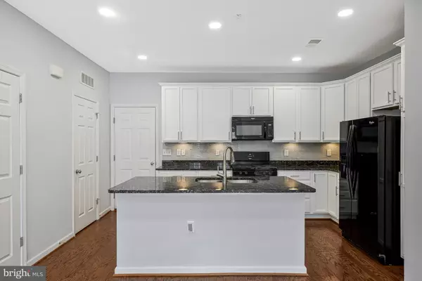 Ashburn, VA 20147,20702 ERSKINE TER