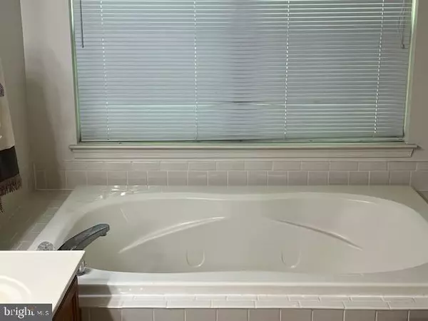 Upper Marlboro, MD 20772,5005 ASHFORD DR