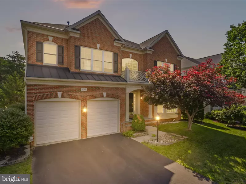 25738 S VILLAGE DR, Chantilly, VA 20152