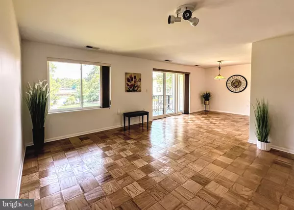 Columbia, MD 21044,10053 WINDSTREAM DR #3