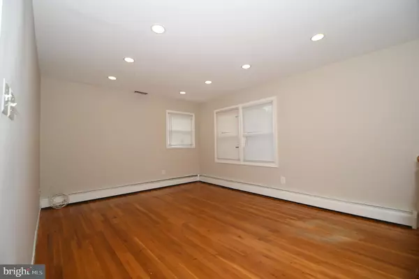 Gaithersburg, MD 20877,111 SPRING ST