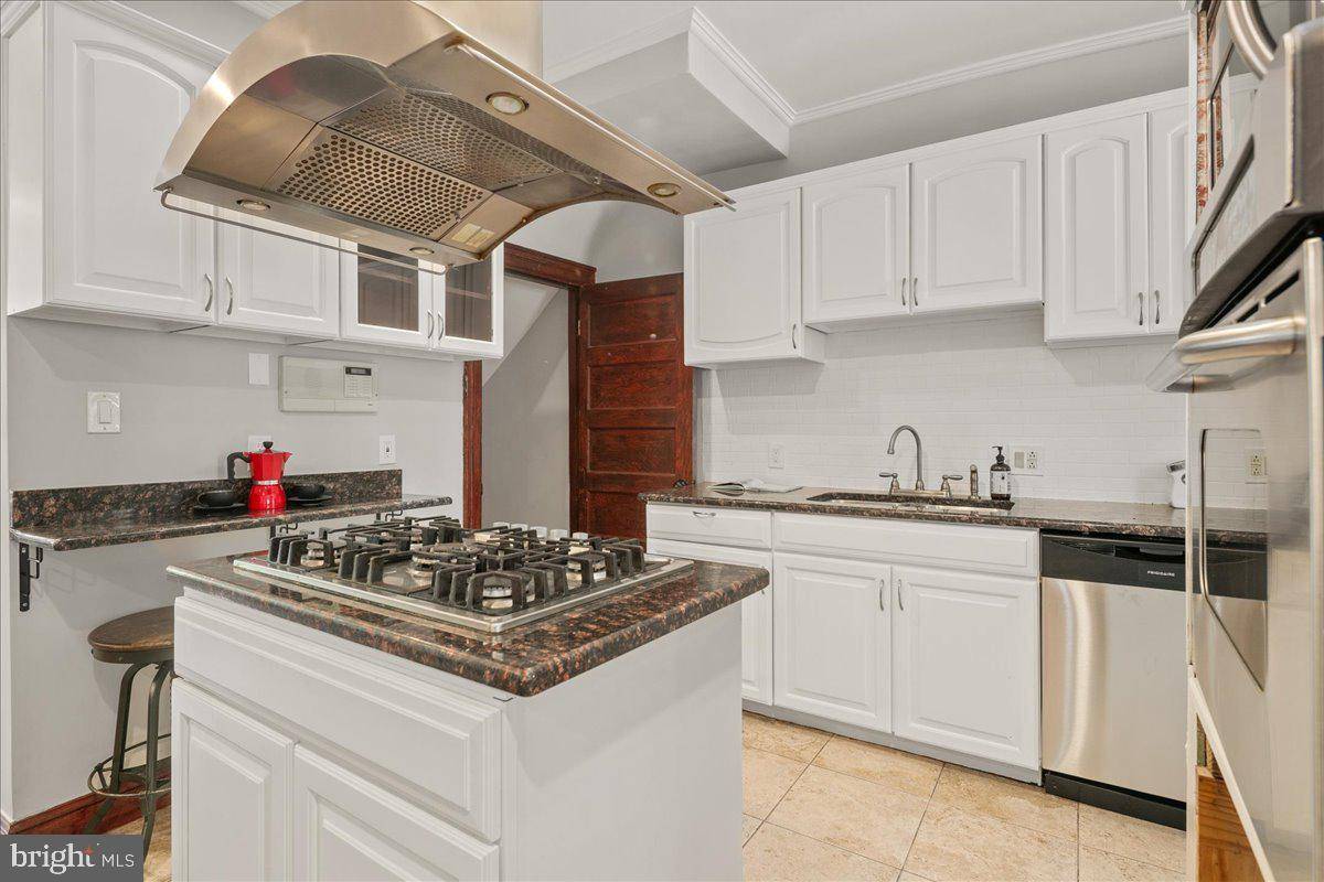 Washington, DC 20010,1360 PERRY PL NW