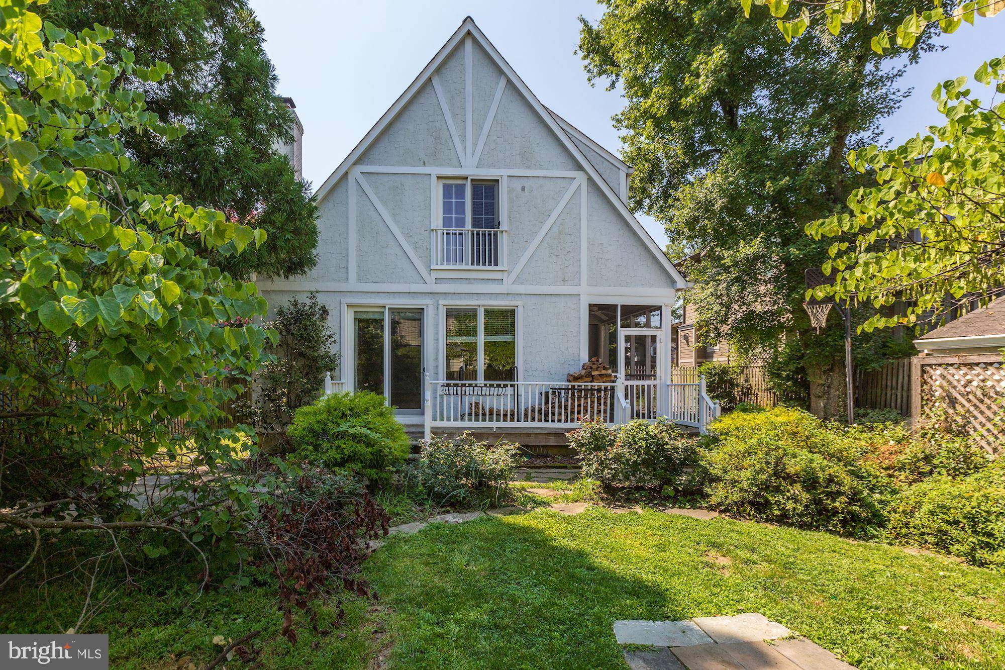 Bethesda, MD 20814,5119 MANNING DR