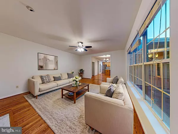 Herndon, VA 20170,1379 DOMINION RIDGE LN