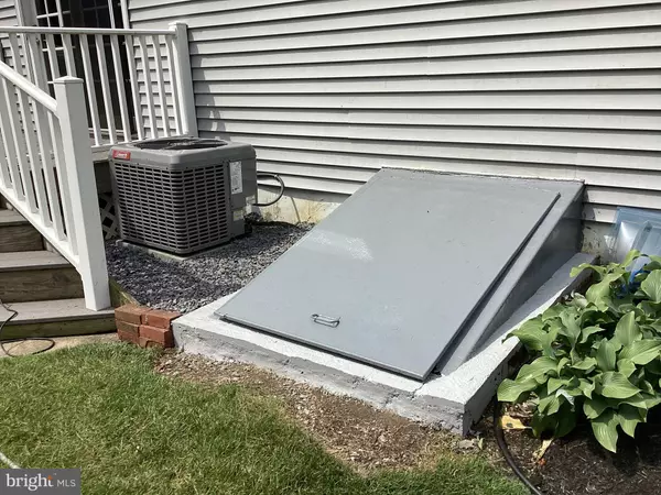 Hamilton, NJ 08690,69 WICKOM AVE